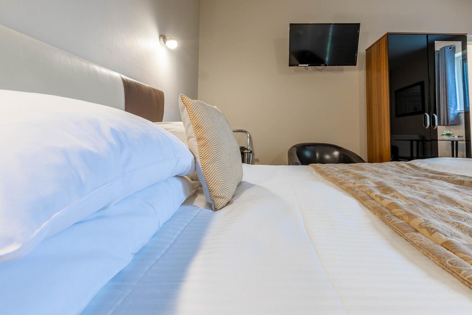 Windermere Studio Rooms - With Free Car Parking Onsite Exterior foto