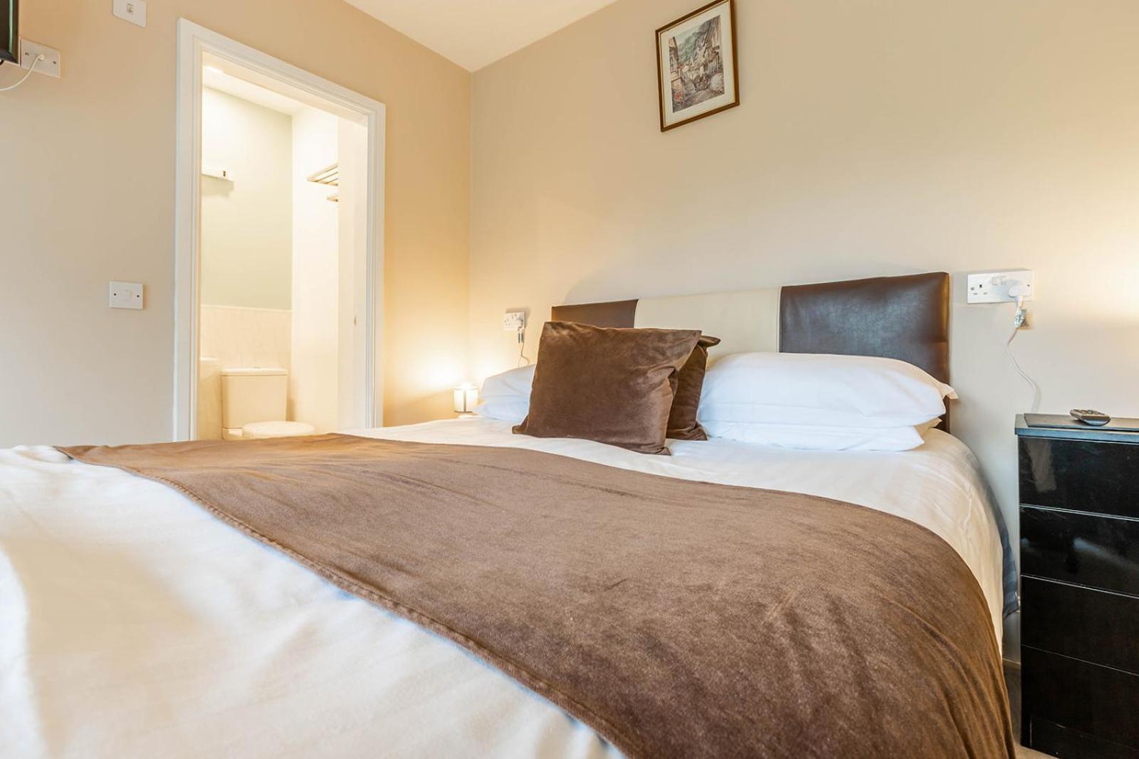 Windermere Studio Rooms - With Free Car Parking Onsite Exterior foto
